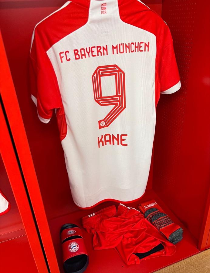 拜仁CEO德雷森:凯恩续约谈判将于2026年二季度展开,我们对他极为满意